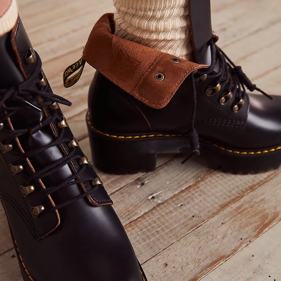 Dr. Marten Leona Leather Boots | Dark Taupe | BRAND NEW | Sz 9 US Women | EU 41 - Picture 3 of 15